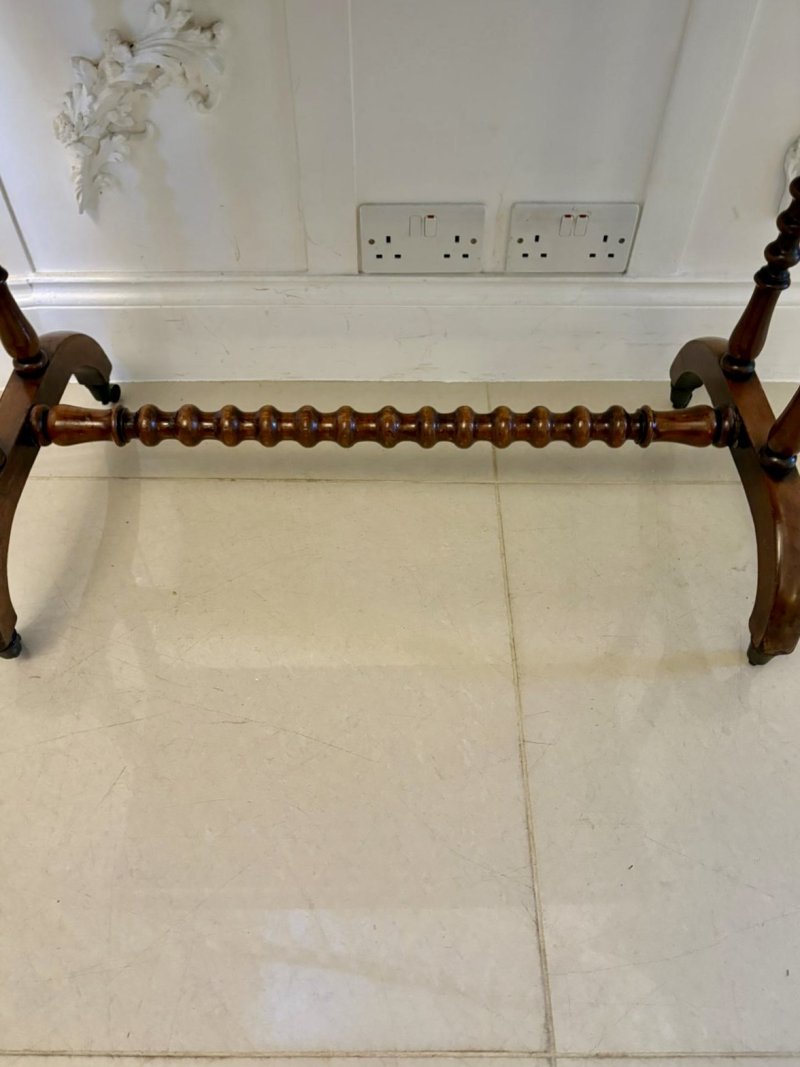 Antique Victorian Quality Mahogany Side/Lamp Table - Image 10